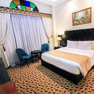 Hotel The Luneta Manila