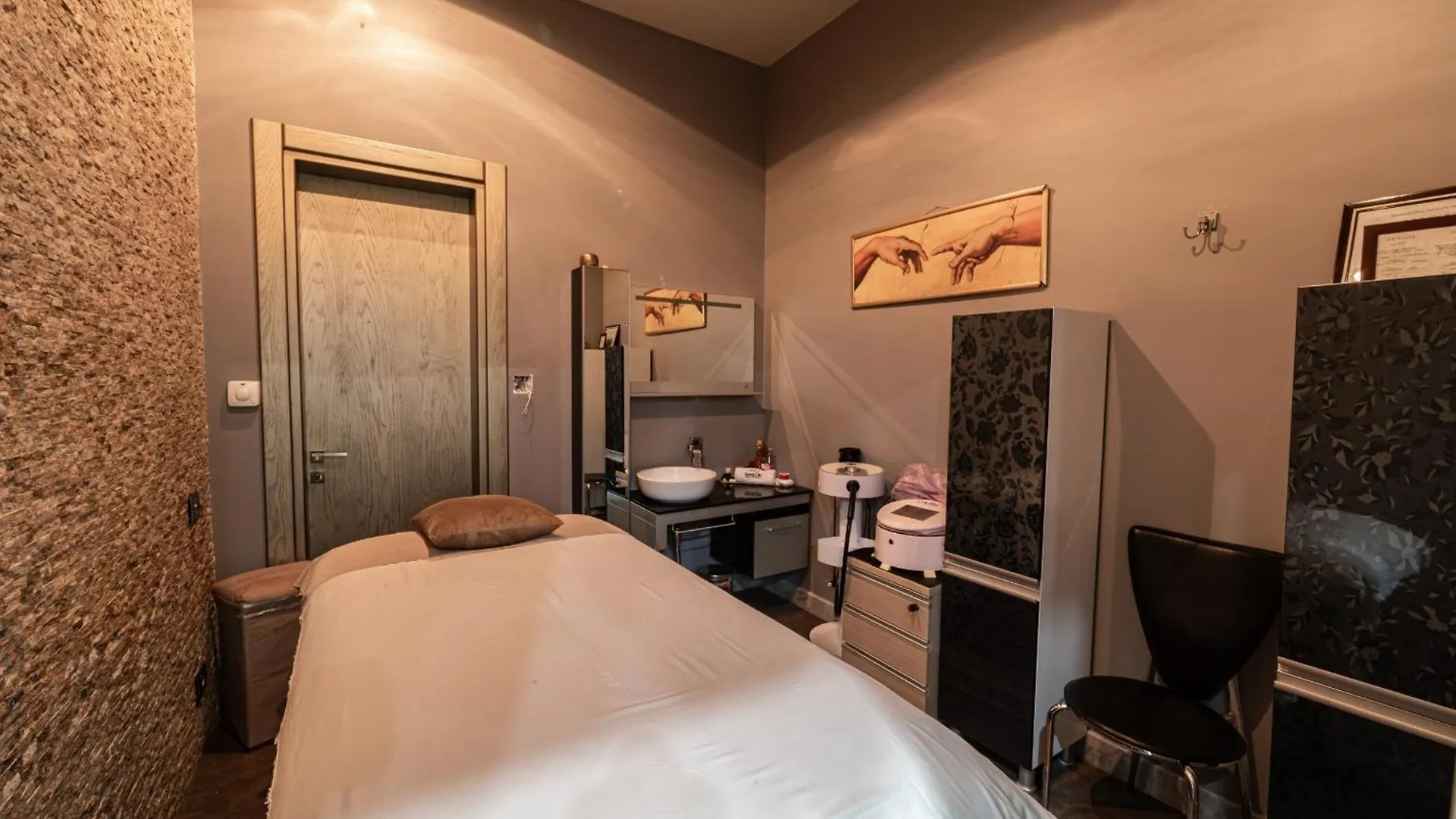 Green City Resort Hotel Baku 4*,